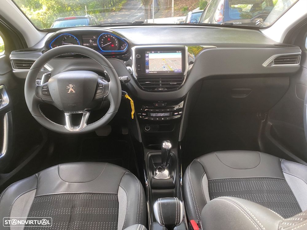 Peugeot 2008 1.6 e-HDi Allure 2-Tronic - 14