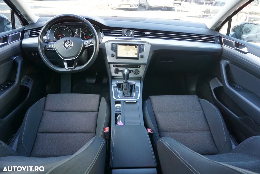 Volkswagen Passat 2.0 TDI DSG (BlueMotion Technology) Comfortline - 15