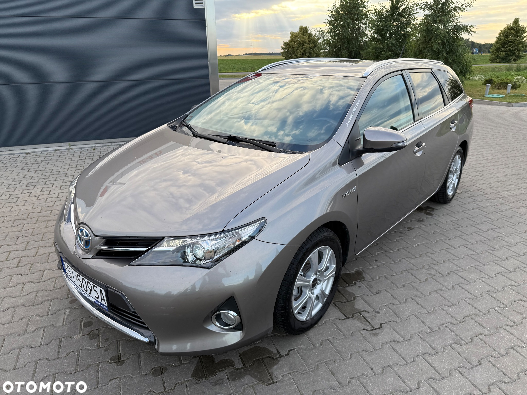 Toyota Auris 1.8 Hybrid Life - 3