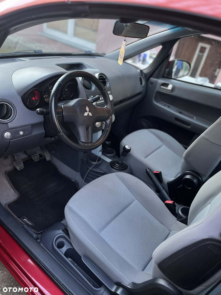 Mitsubishi Colt 1.5 Invite - 4