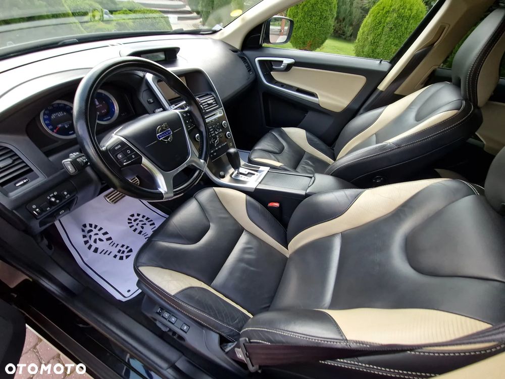 Volvo XC 60 D5 AWD RDesign - 7