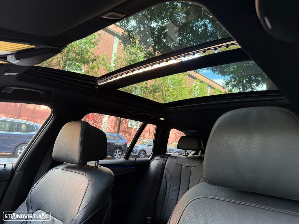 BMW 520 d Pack Desportivo M Auto - 13