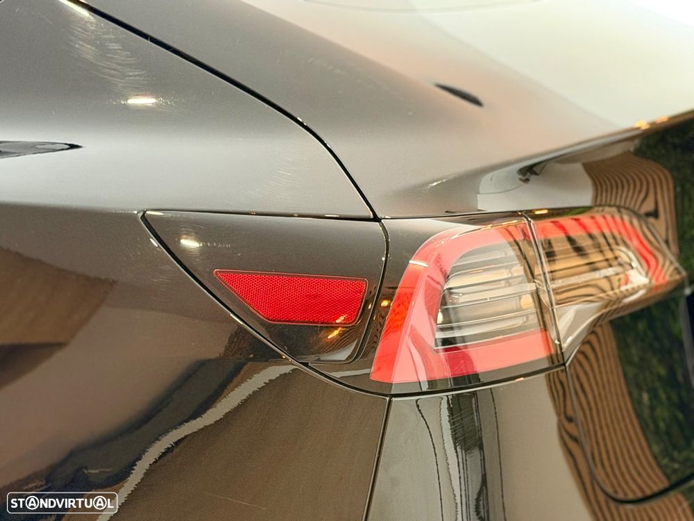 Tesla Model 3 Standard RWD - 27
