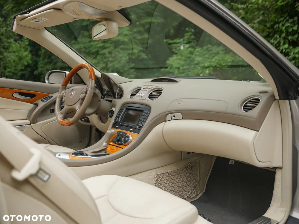 Mercedes-Benz SL 500 7G-TRONIC - 23