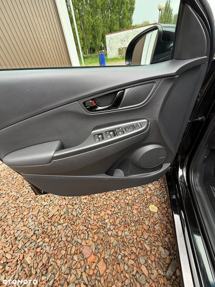 Hyundai Kona 1.6 T-GDI DCT Premium - 28