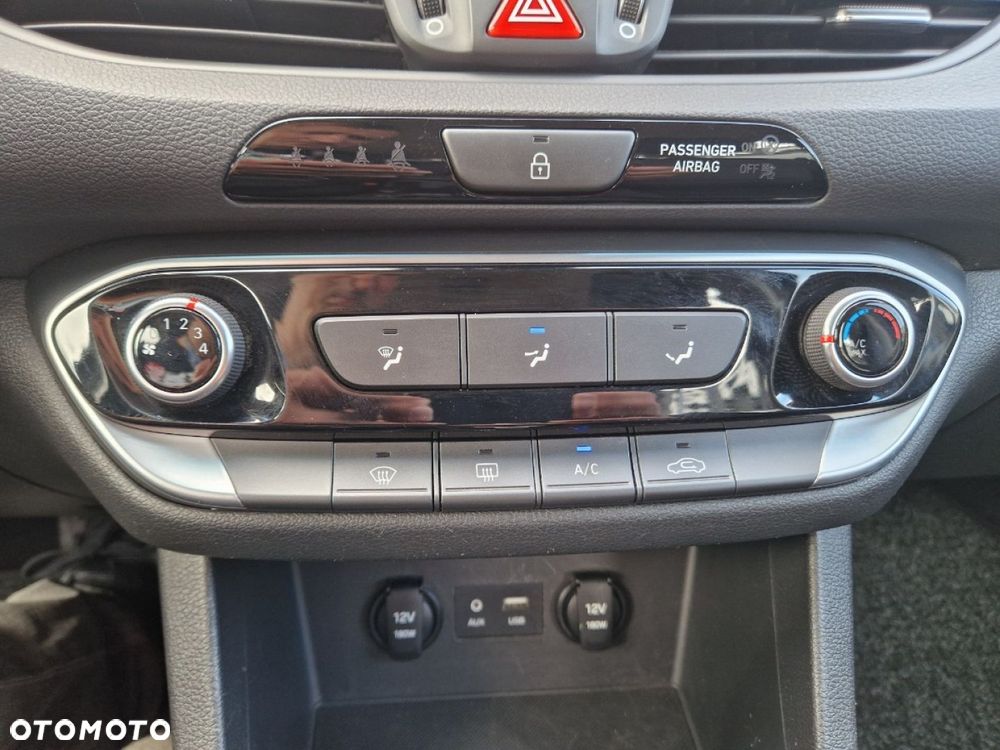 Hyundai i30 i30cw 1.6 CRDi Automatik Style - 15