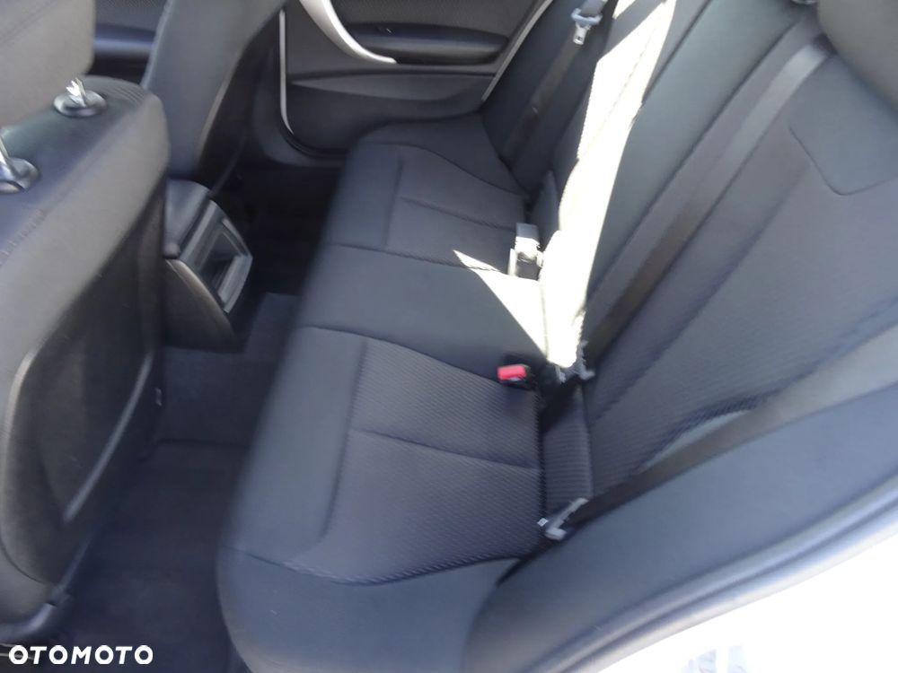 BMW Seria 1 118i Edition M Sport Shadow - 15