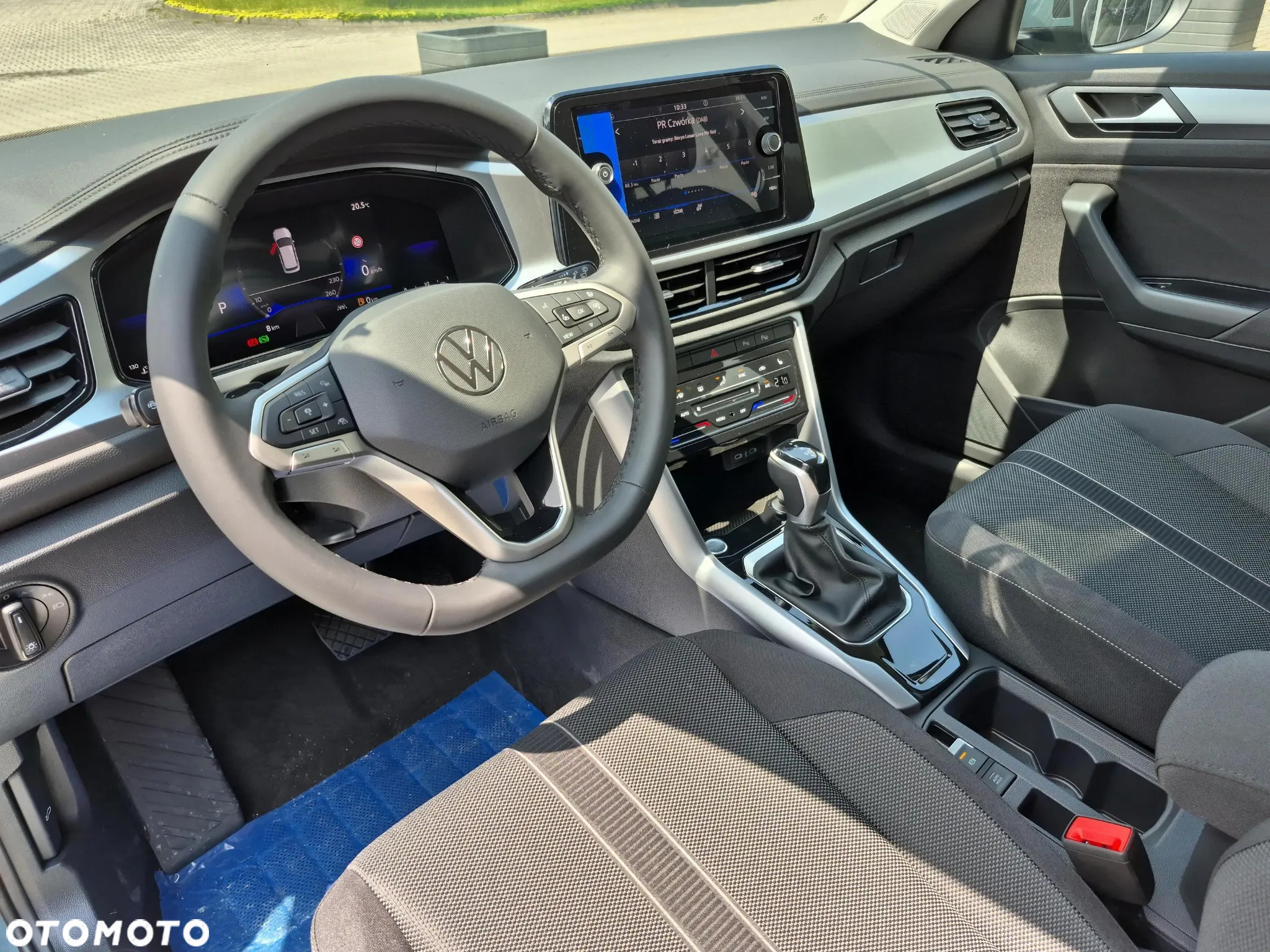 Volkswagen T-Roc 1.5 TSI Life Plus DSG - 9