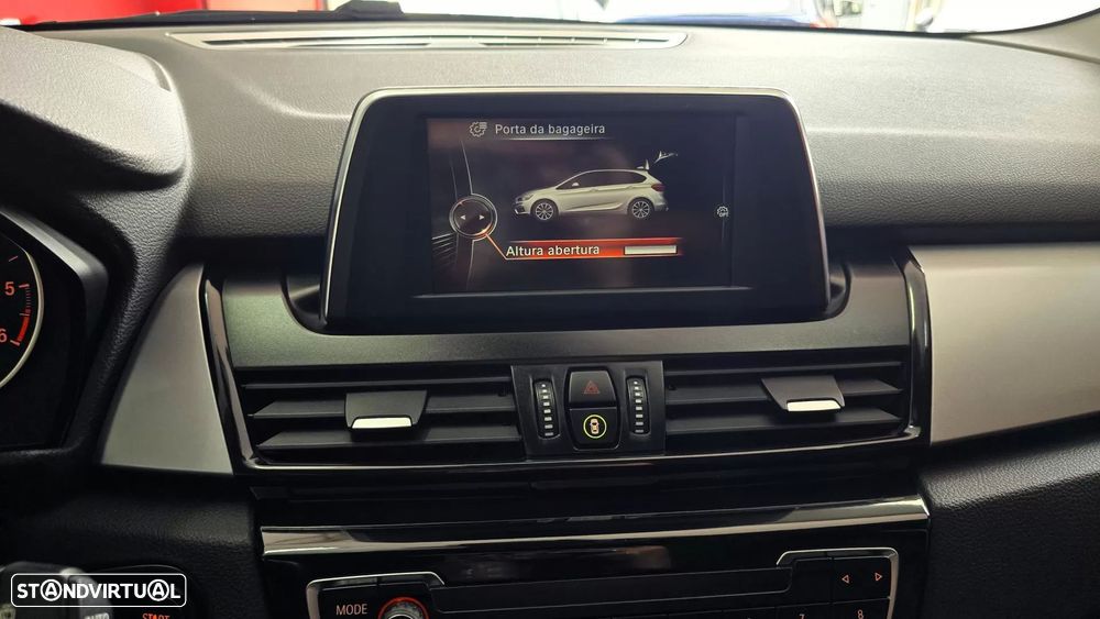 BMW 216 Active Tourer d Line Sport Auto - 40