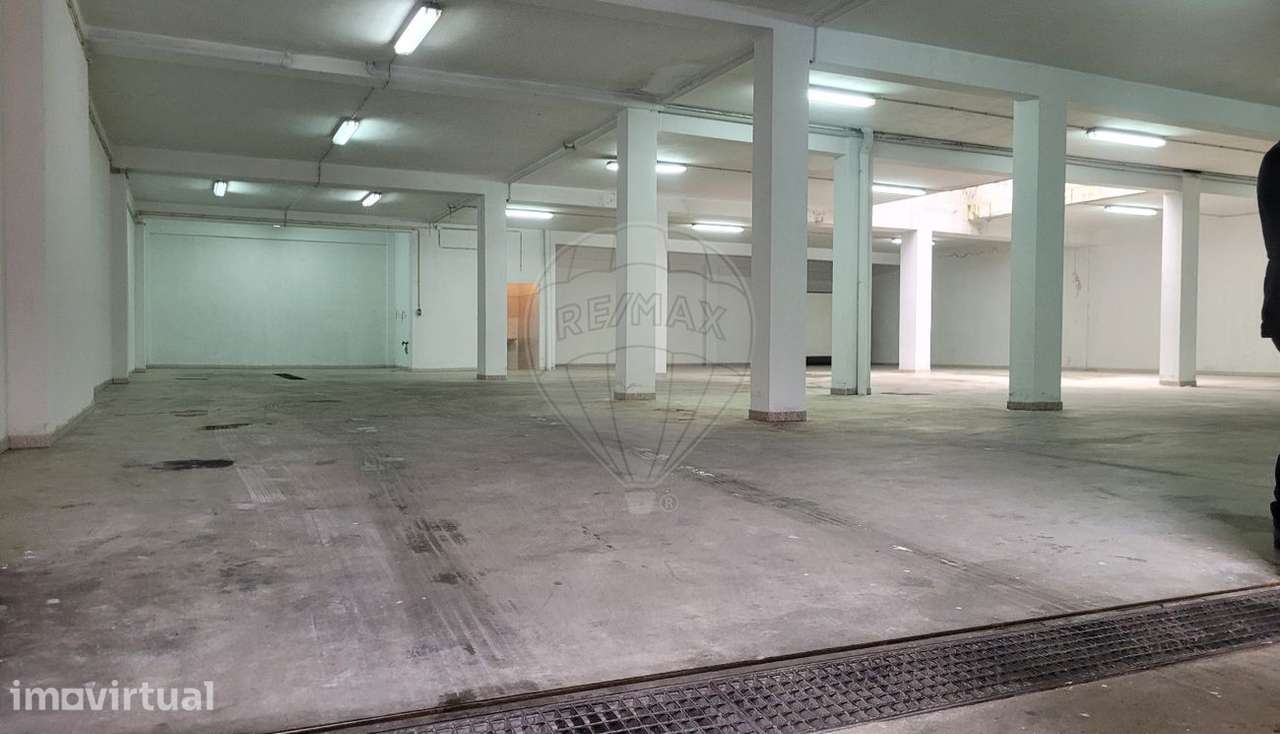 Armazém T0 para venda - Grande imagem: 2/13