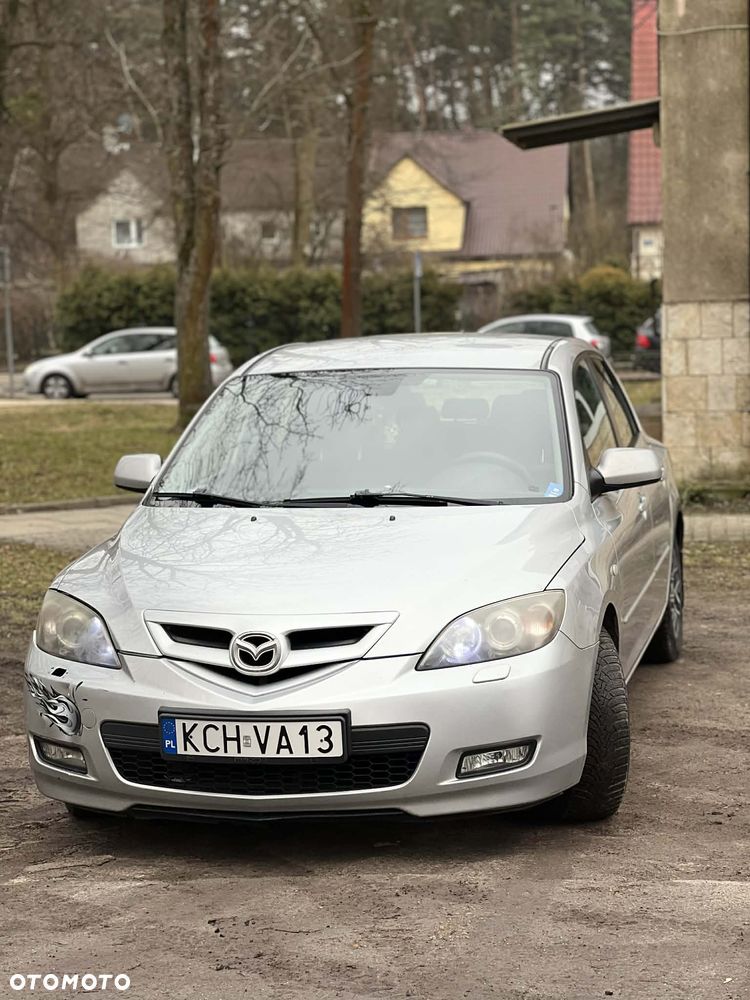 Mazda 3 1.6 Active + - 3
