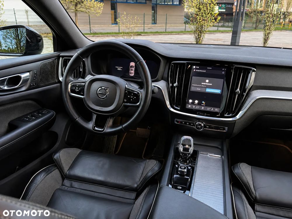 Volvo S60 B5 B R-Design - 13