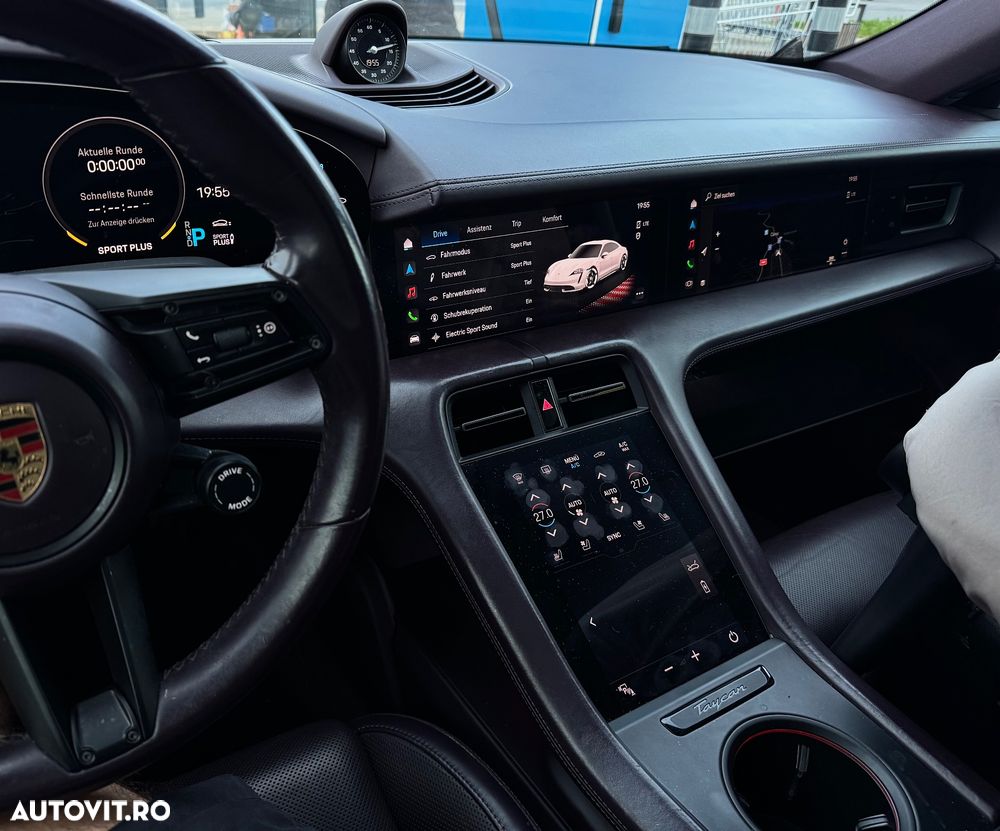 Porsche Taycan - 7