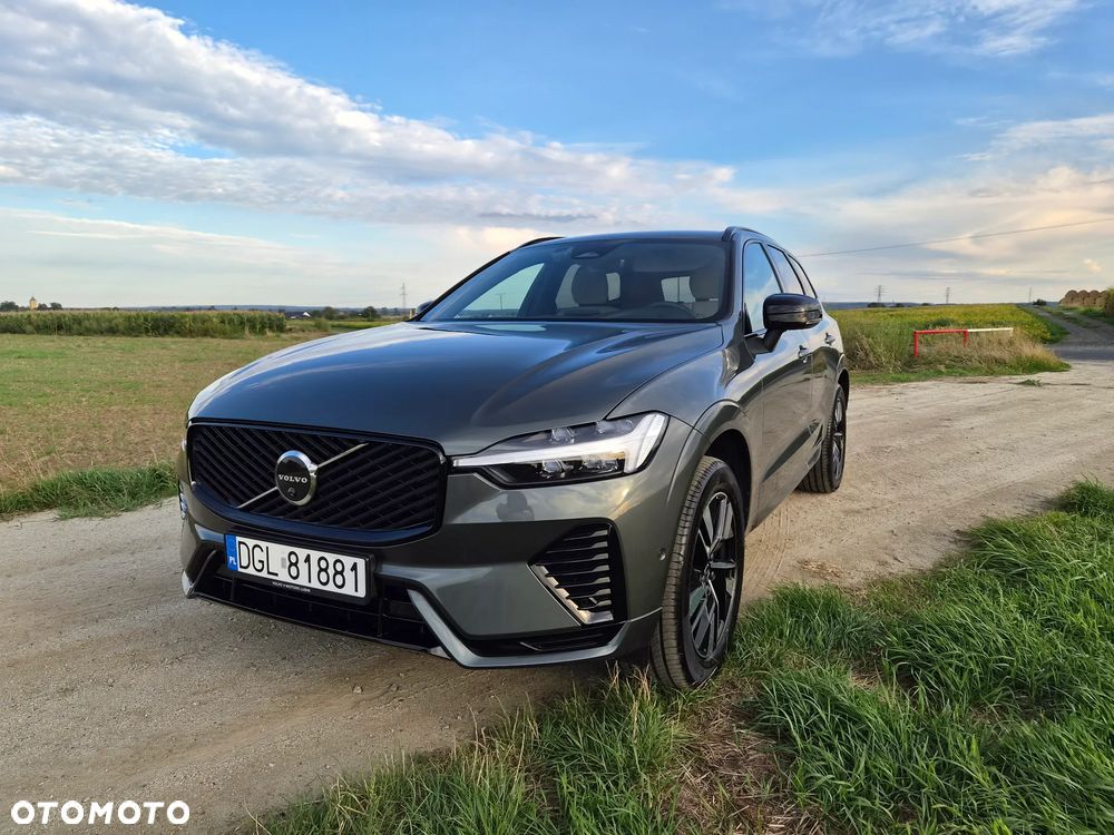 Volvo XC 60 B5 B AWD Plus Dark - 3