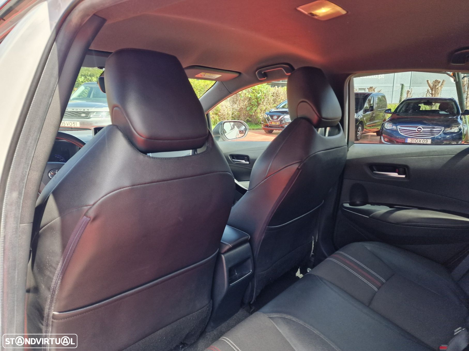 Toyota Corolla 1.8 Hybrid GR-Sport - 14