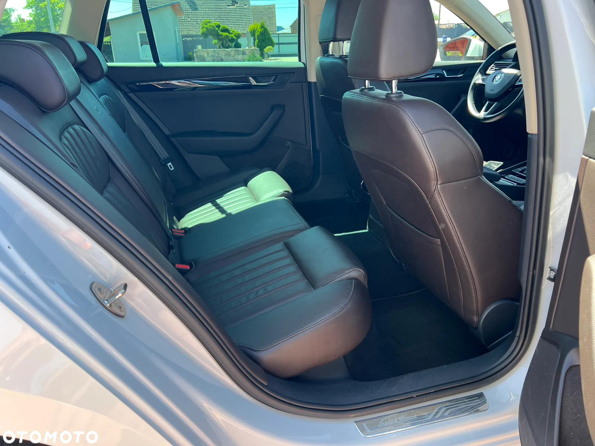 Skoda Superb Combi 2.0 TDI DSG L&K - 23