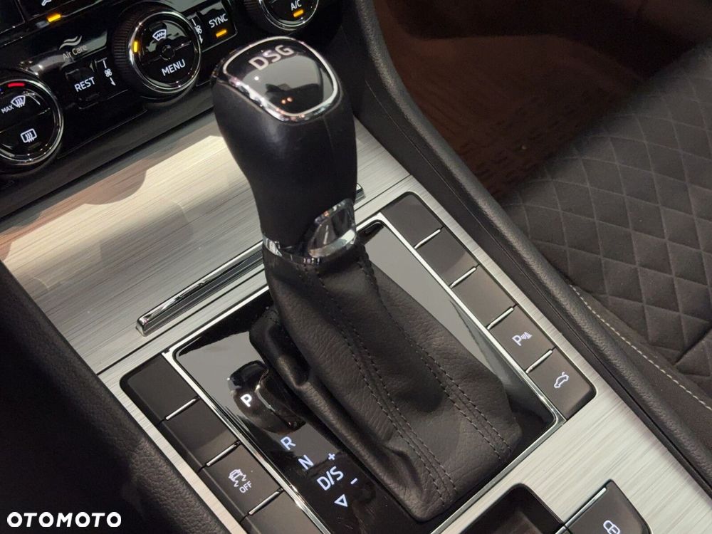 Skoda Superb 2.0 TSI Ambition DSG - 28