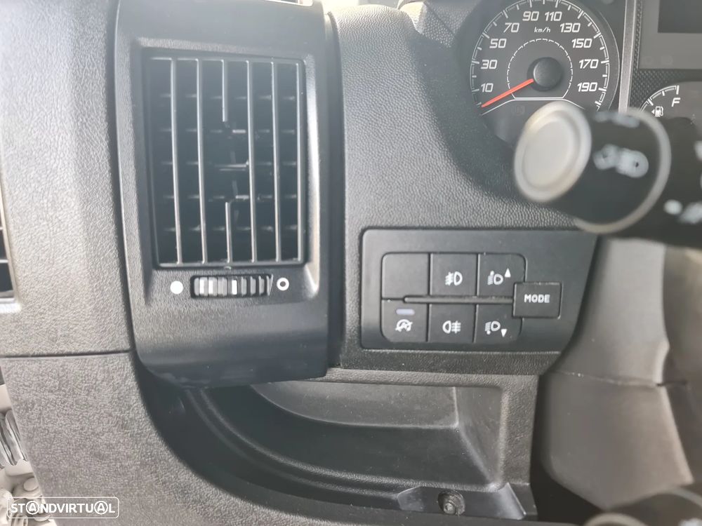 Citroën JUMPER 2.2 HDI L2H2 •2022 •GPS •CAMERA •c/IVA dedutível - 25