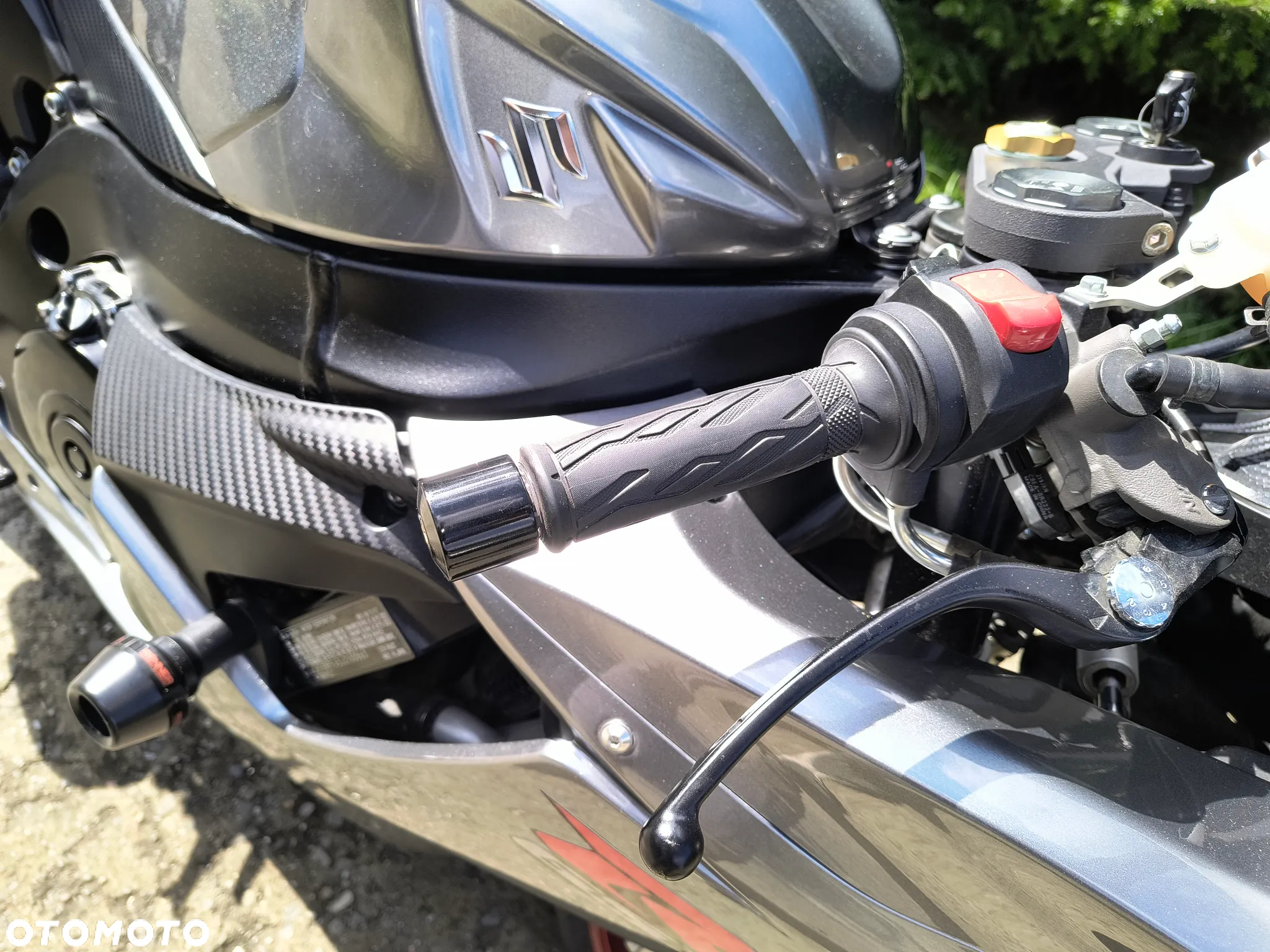 Suzuki GSX-R - 15