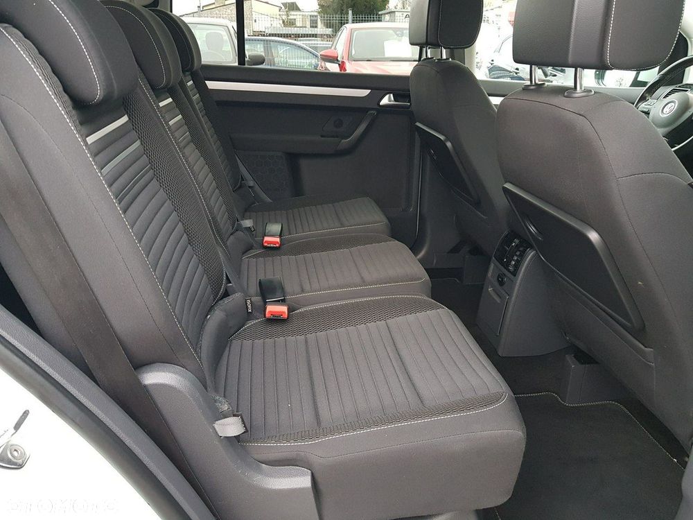 Volkswagen Touran 1.4 TSI Cup - 15