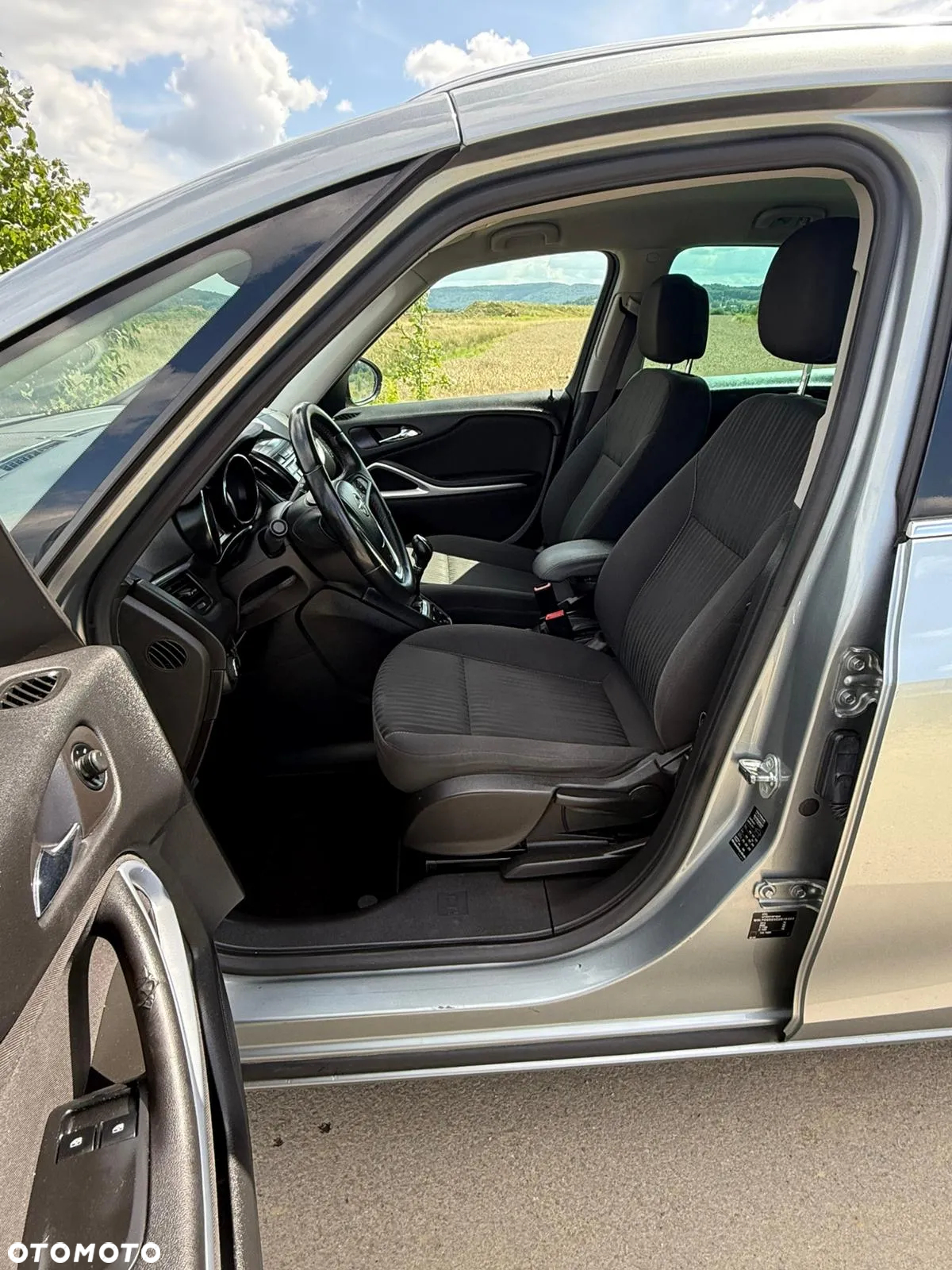 Opel Zafira - 10