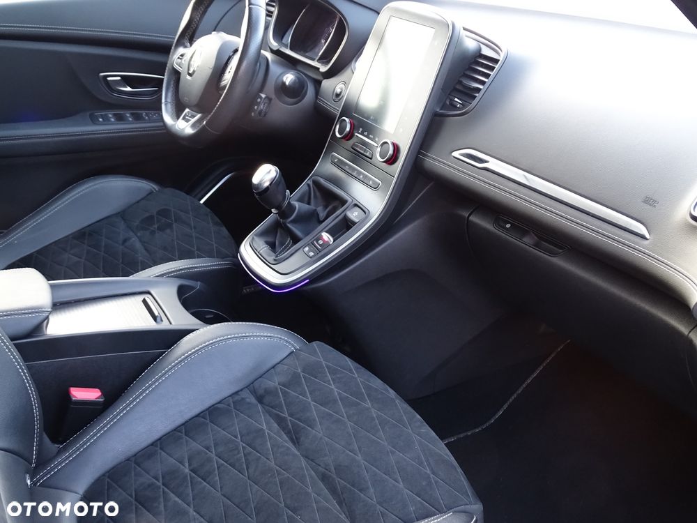 Renault Grand Scenic TCe 140 GPF BLACK EDITION - 14