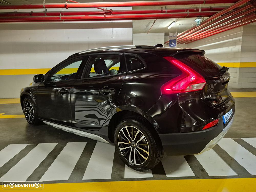 Volvo V40 Cross Country 2.0 D2 Summum - 19