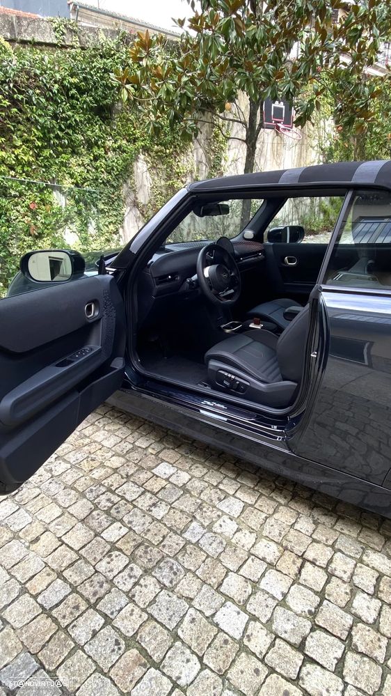 MINI Cabrio Cooper C JCW - 13