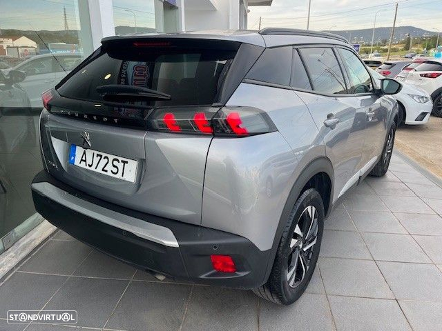 Peugeot 2008 1.2 PureTech Allure Pack - 11