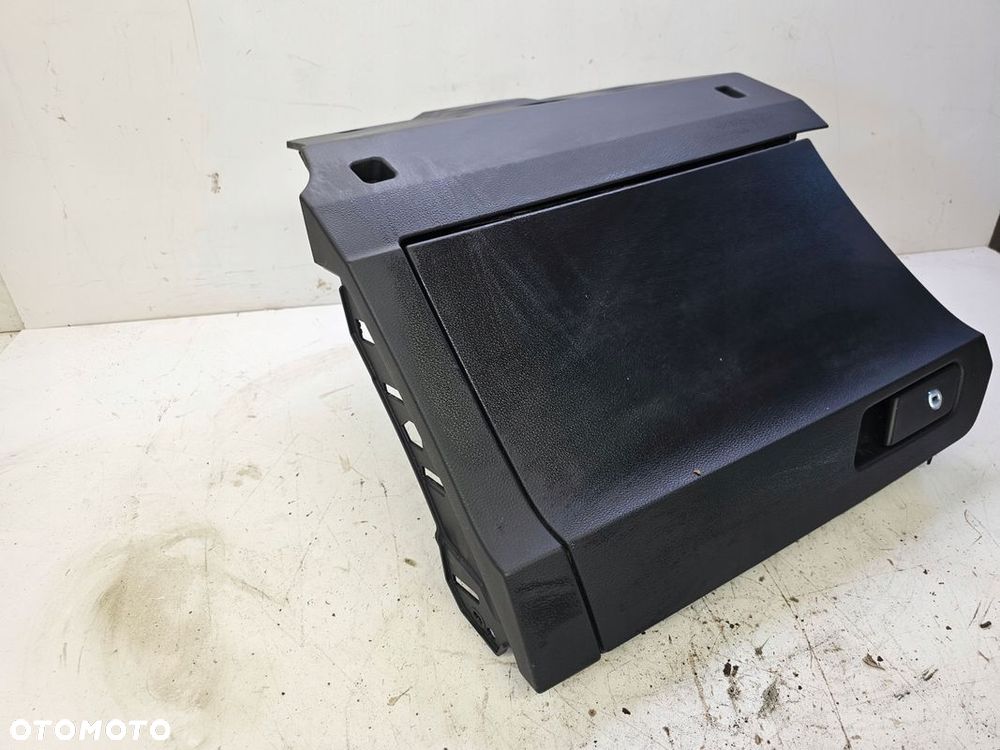 SCHOWEK PASAŻERA AUDI Q3 F3 83A 83B857035 - 2