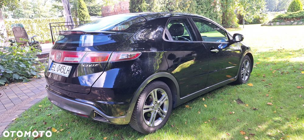 Honda Civic 1.8 Executive - 4