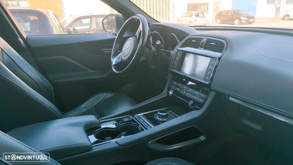 Jaguar F-Pace 2.0 i4D R-Sport AWD Aut. - 13