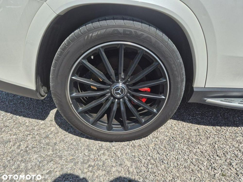 Mercedes-Benz GLS - 26
