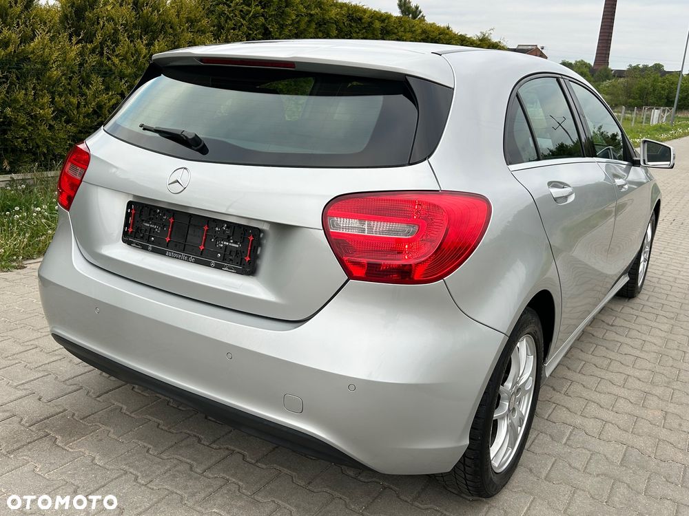 Mercedes-Benz Klasa A 180 (BlueEFFICIENCY) Urban - 11