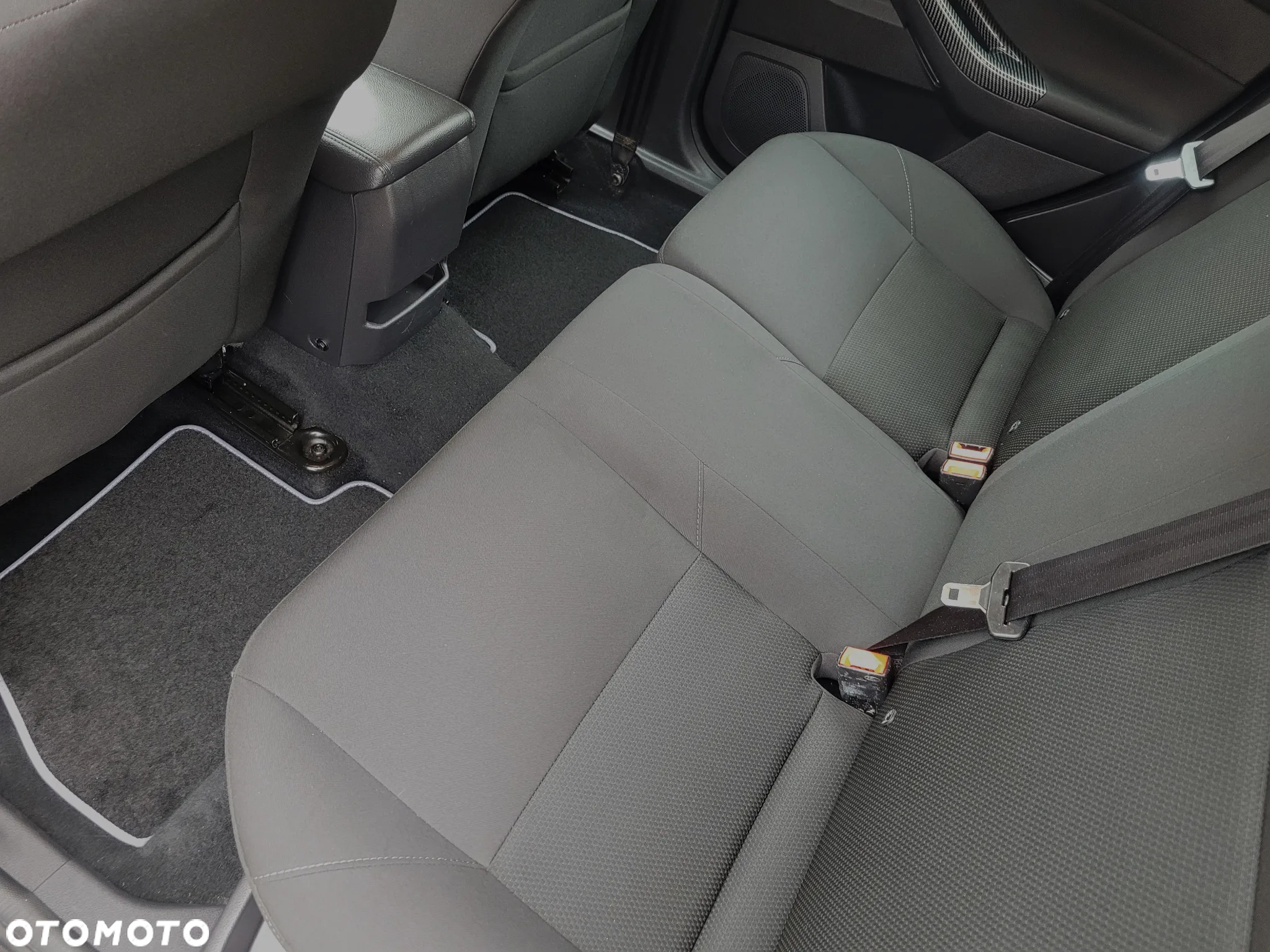 Ford Focus Turnier 1.5 TDCi ECOnetic 88g Start-Stopp-Sy Titanium - 40