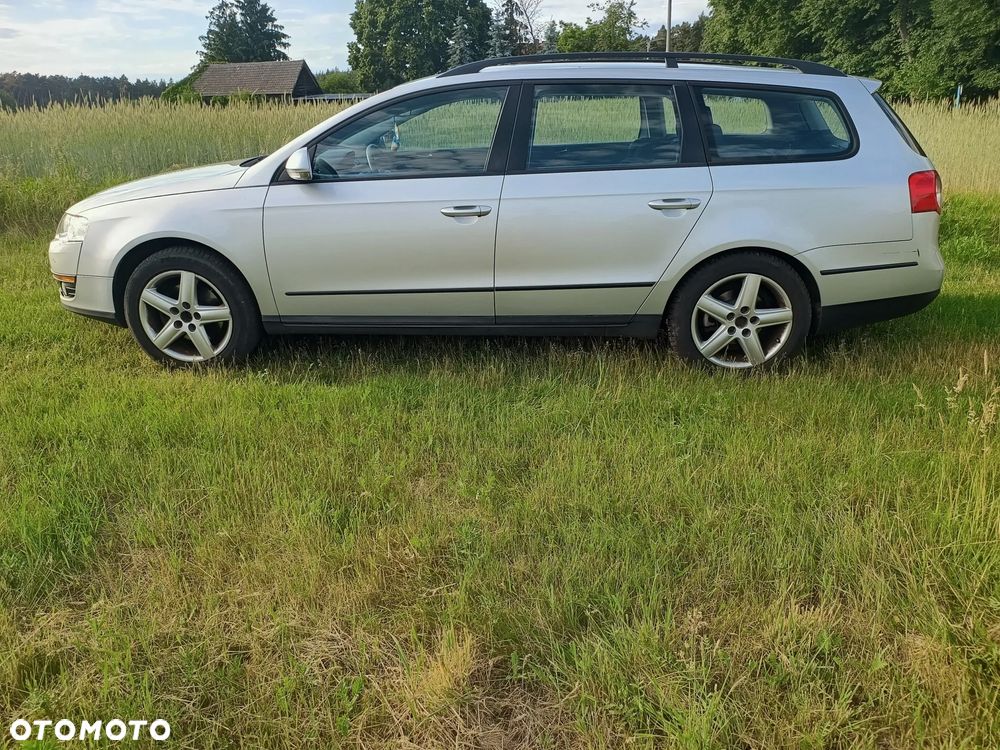 Volkswagen Passat 2.0 TDI Comfortline DSG - 1