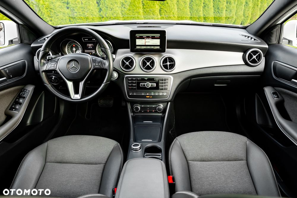 Mercedes-Benz GLA 250 4-Matic - 27