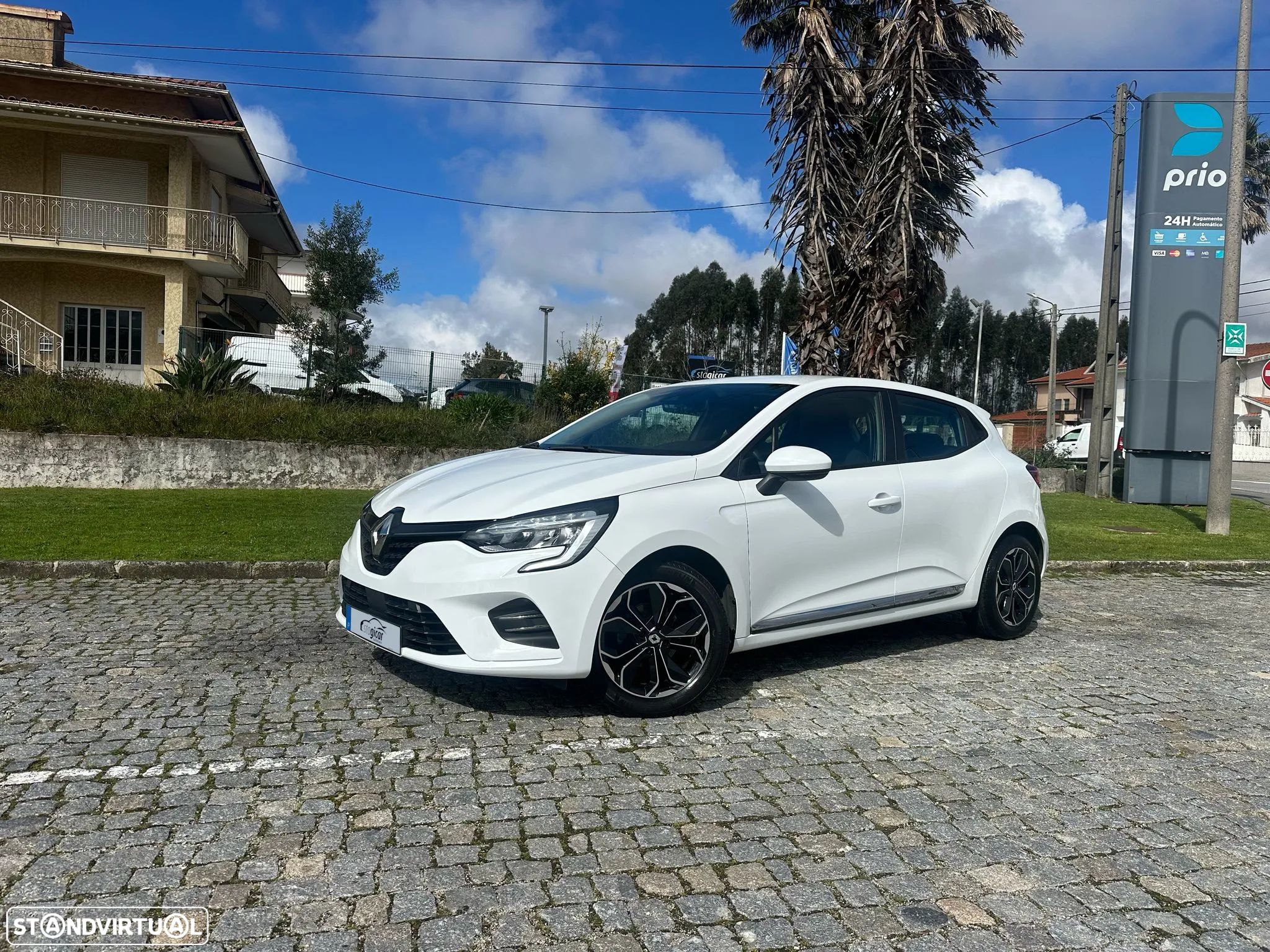 Renault Clio - 1