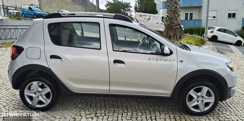 Dacia Sandero 0.9 TCe Stepway - 8
