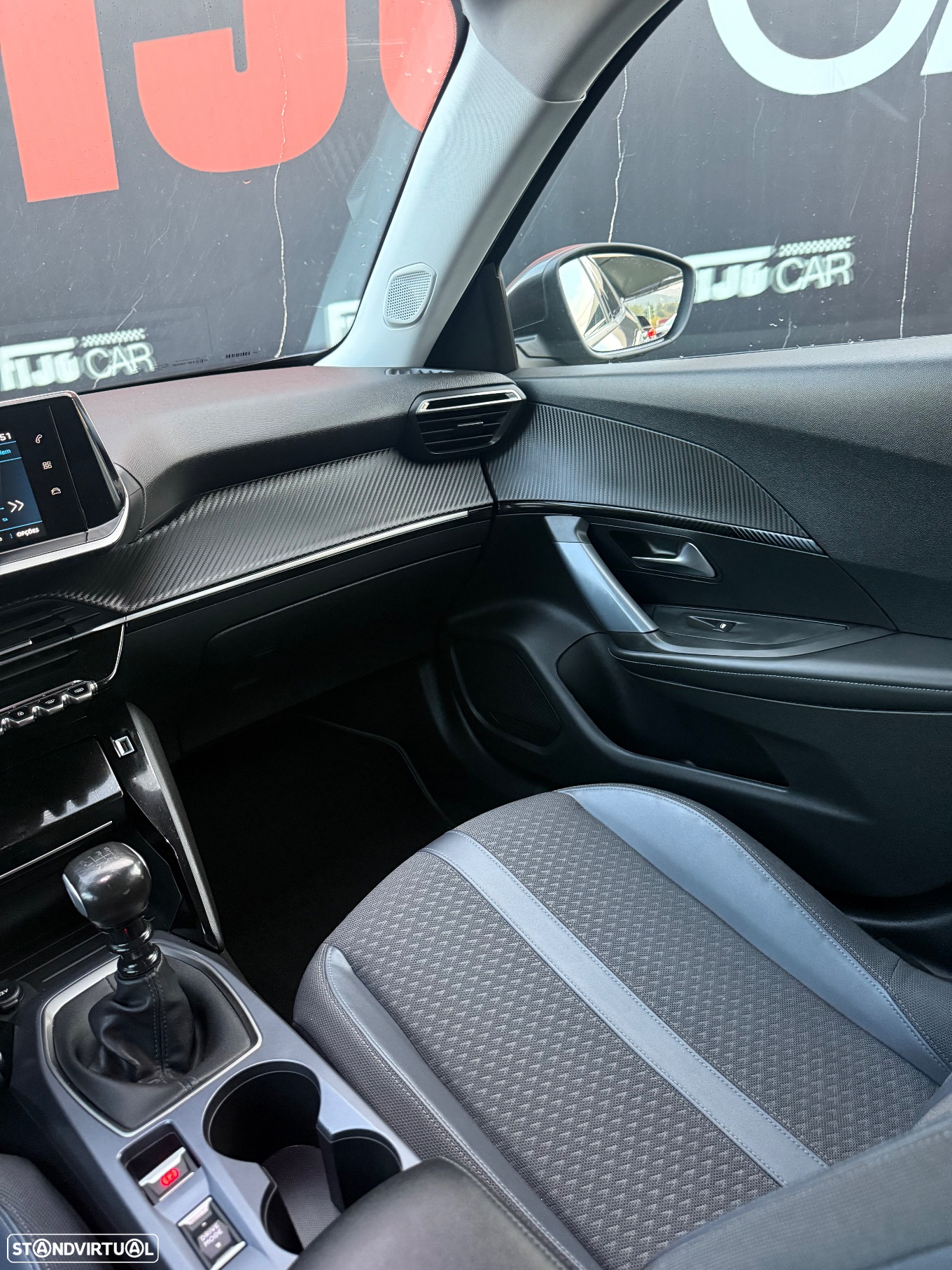 Peugeot 2008 1.2 PureTech Allure - 9