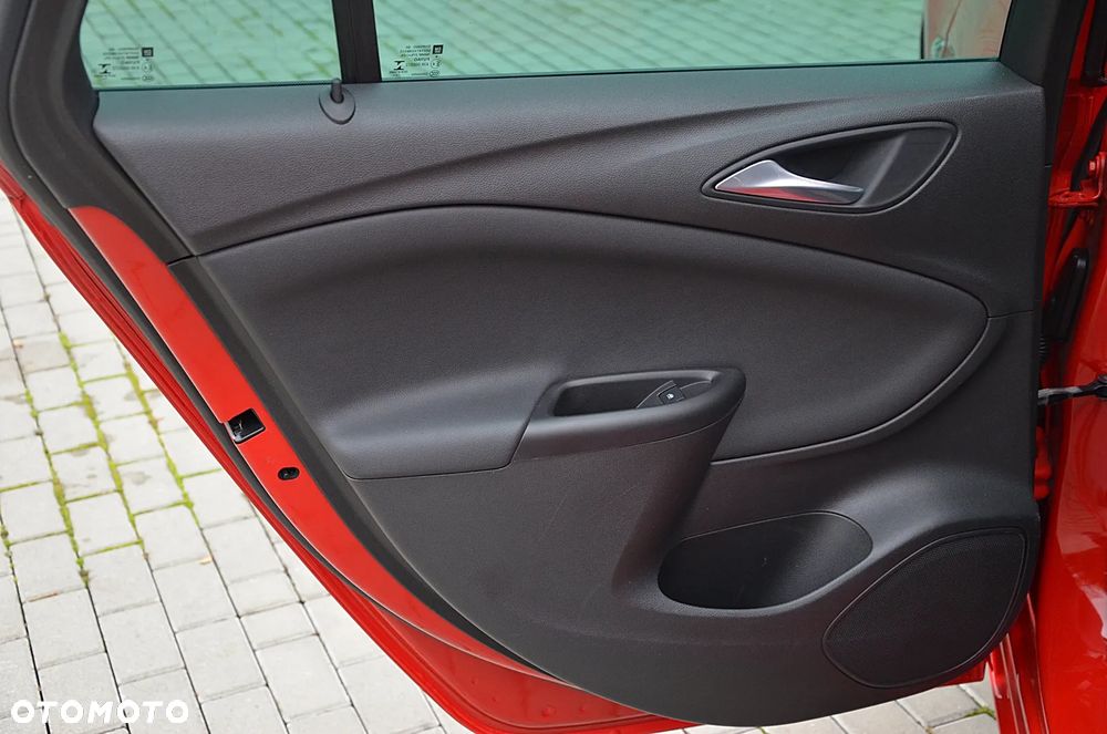 Opel Astra 1.2 Turbo Start/Stop Elegance - 33