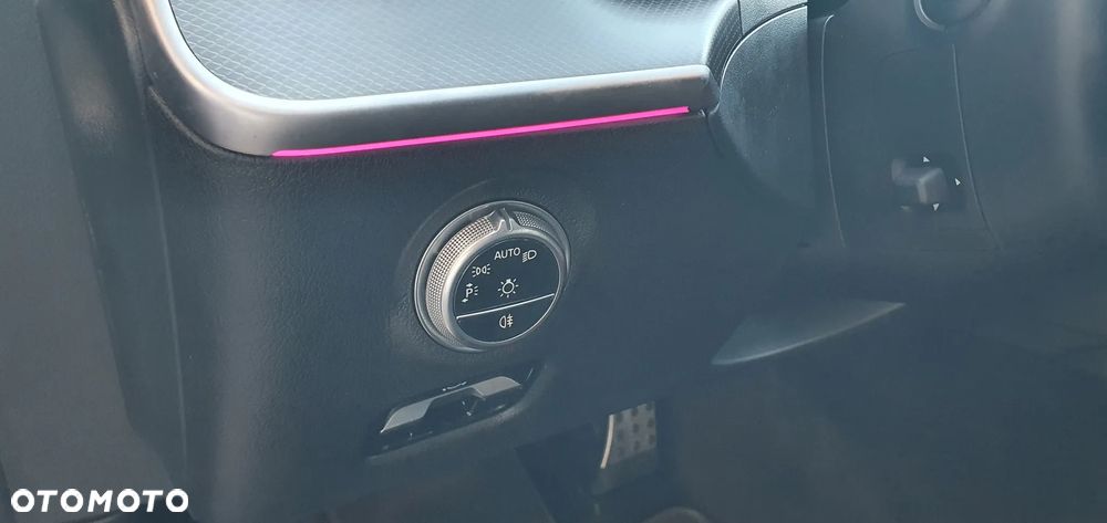 Mercedes-Benz Klasa C 200 mHEV 4-Matic AMG - 14