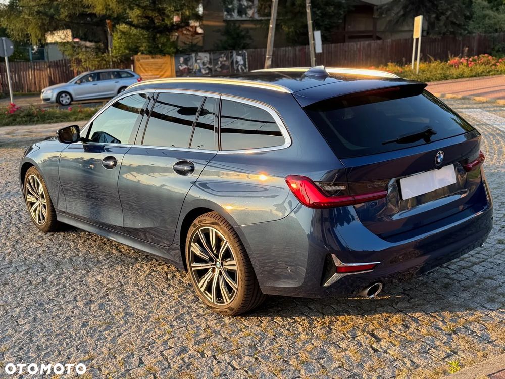 BMW Seria 3 320d Luxury Line sport - 4
