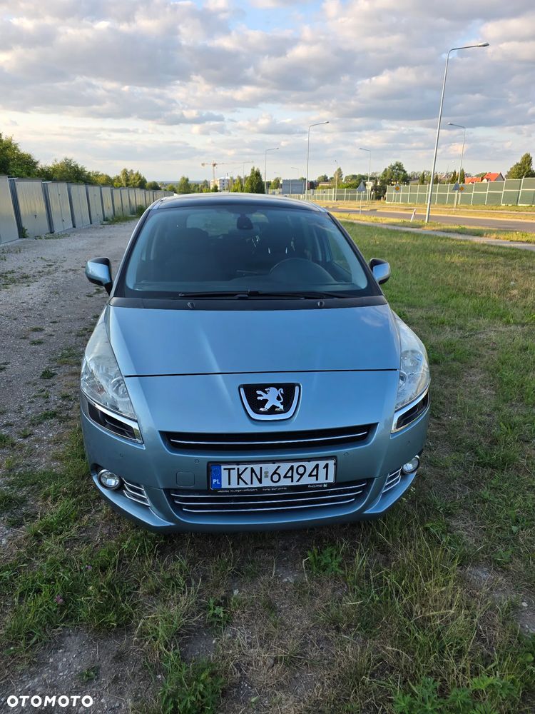 Peugeot 5008 1.6 THP Active 7os - 9