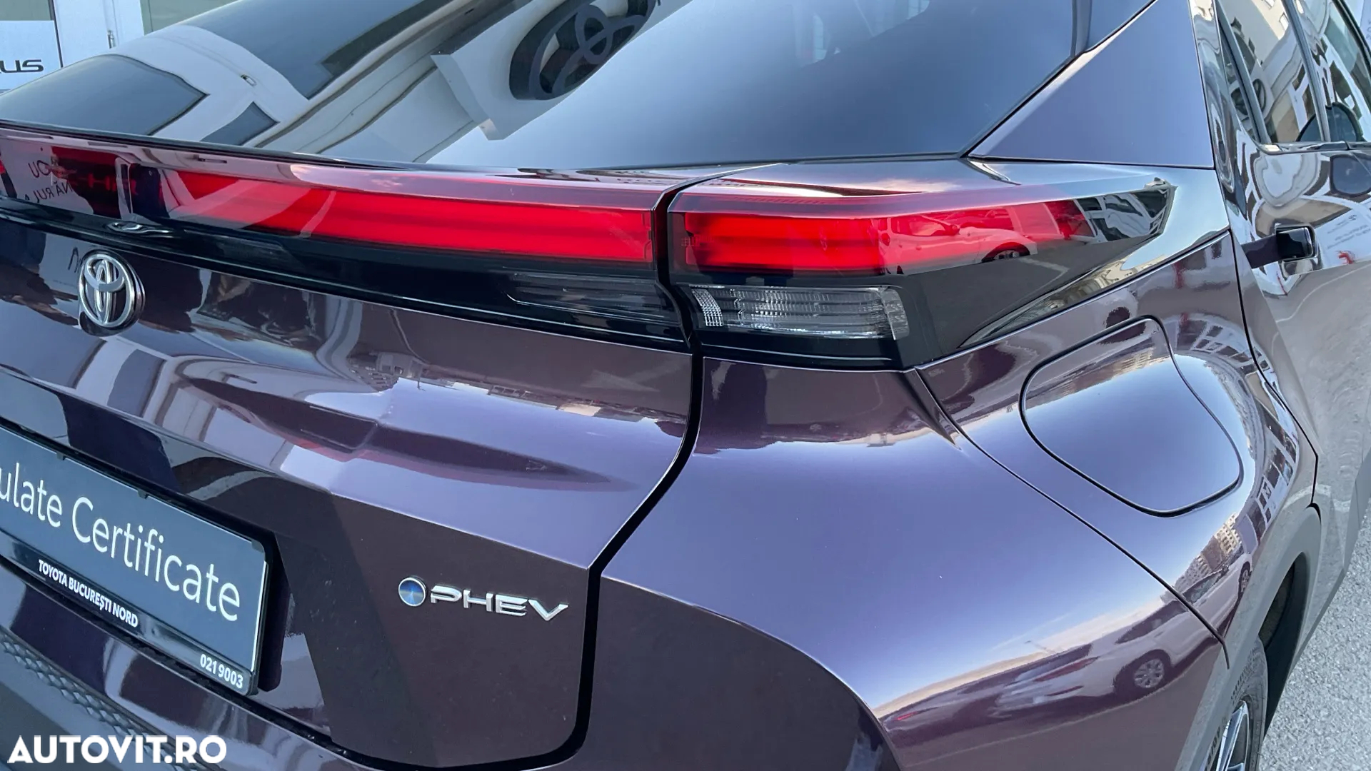 Toyota C-HR 2.0 PHEV 223 CP 4x2 CVT Dynamic - 21