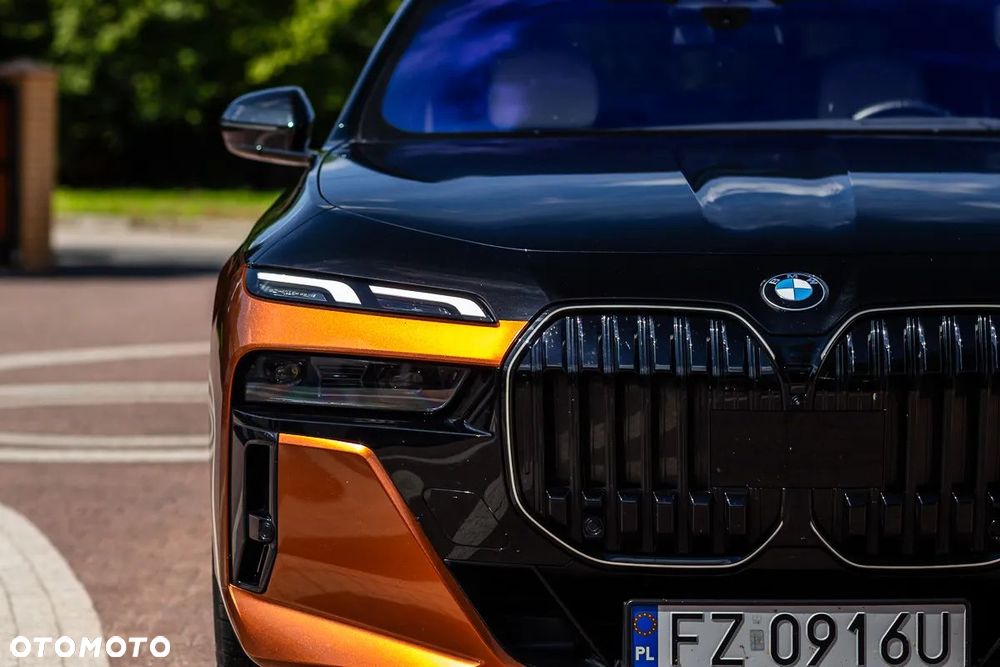 BMW Seria 7 740d xDrive mHEV Individual Edition sport - 12