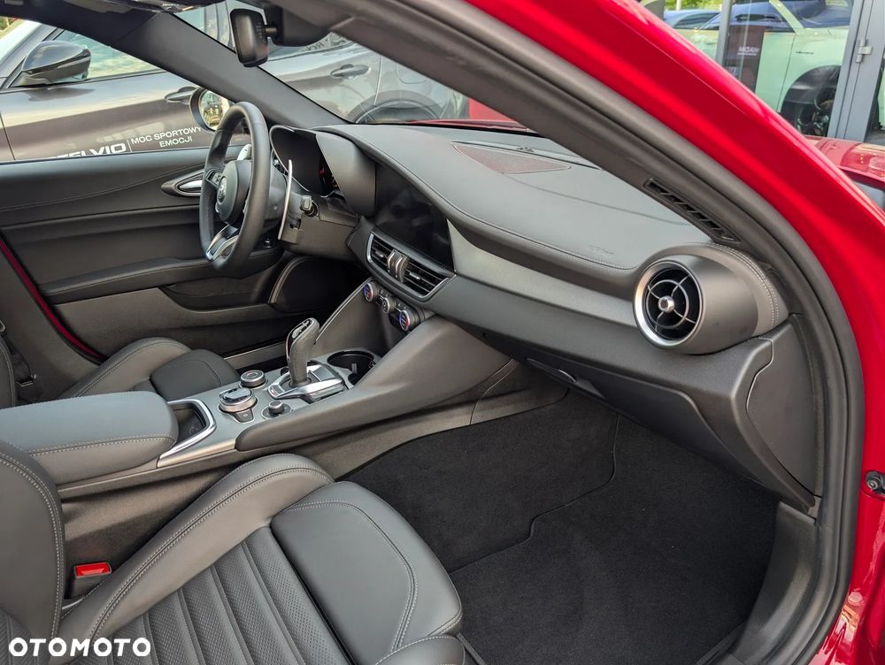Alfa Romeo Giulia 2.0 Turbo Veloce - 22