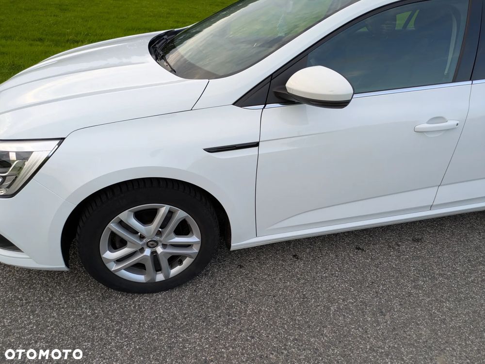 Renault Megane 1.5 Blue dCi Intens - 8