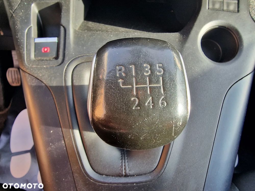 Peugeot Rifter Long 1.5 BlueHDI Allure S&S (7-os.) - 16