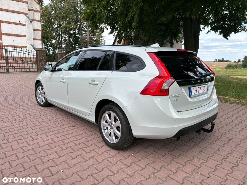 Volvo V60 D4 Edition - 8